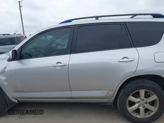 2008 Toyota RAV4 Ltd with VIN JTMZK31V386015551, listed as a IAAI auction lot 41511256 with 188,158 mi miles. Bid and sale history available at carsss.com. Image 15.