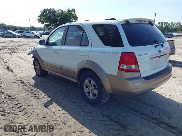 2006 Kia Sorento LX with VIN KNDJD733165595587, listed as a IAAI auction lot 40365177 with 206,234 mi miles and . Bid and sale history available at DreamBid. Image 3.