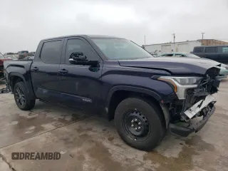 2023 Toyota Tundra 2WD Platinum with VIN 5TFNA5ABXPX029779, listed as a Copart auction lot 44708015 with 25,718 mi miles and Salvage Title. Bid and sale history available at carsss.com. Image 4.