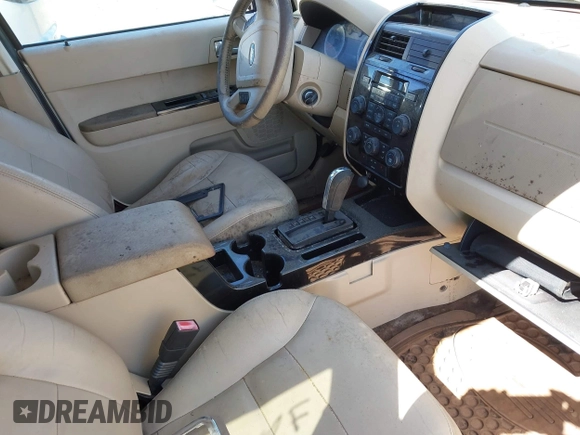 2008 Ford Escape Limited with VIN 1FMCU941X8KE85560, listed as a IAAI auction lot 42166186 with Not provided miles and . Bid and sale history available at DreamBid. Image 5.