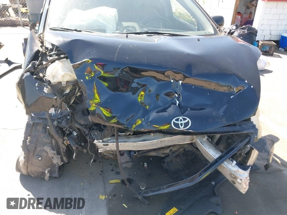 2004 Toyota Prius z VIN JTDKB20U540052764, wystawiony jako IAAI lot #38842061 z przebiegiem 299 999 mil mil oraz . Historia ofert i sprzedaży dostępna na DreamBid. Obrazek 6.