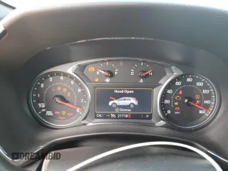 2024 Chevrolet Equinox RS z VIN 3GNAXMEG9RL102384, wystawiony jako Copart lot #60825265 z przebiegiem 21 718 mil mil oraz Szkoda całkowita • Salvage title. Historia ofert i sprzedaży dostępna na DreamBid. Obrazek 9.