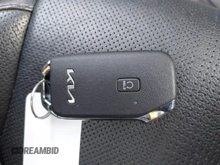 2022 Kia Telluride EX z VIN 5XYP3DHC0NG267782, wystawiony jako IAAI lot #42230498 z przebiegiem 61 246 mil mil oraz . Historia ofert i sprzedaży dostępna na DreamBid. Obrazek 11.