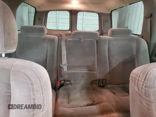 2003 Chevrolet Suburban LT z VIN 1GNFK16Z93J165597, wystawiony jako Copart lot #52101725 z przebiegiem 285 014 mil mil oraz Szkoda całkowita • Salvage title. Historia ofert i sprzedaży dostępna na DreamBid. Obrazek 10.
