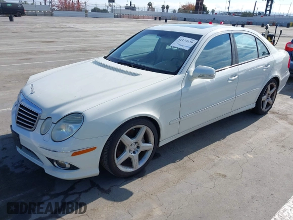 2009 Mercedes-Benz E-Class Luxury 3.5L with VIN WDBUF56X99B407610, listed as a IAAI auction lot 42173139 with 159,658 mi miles. Bid and sale history available at carsss.com. Image 2.
