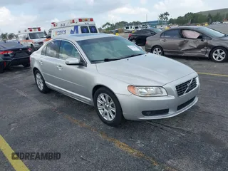 2009 Volvo S80 I6 with VIN YV1AS982591100461, listed as a IAAI auction lot 41917884 with 90,022 mi miles. Bid and sale history available at carsss.com. Image 1.