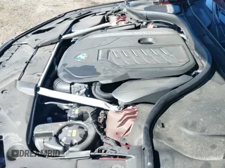 2023 BMW 5 Series 540i xDrive z VIN WBA73BJ01PCL96901, wystawiony jako IAAI lot #43273456 z przebiegiem 20 548 mil mil oraz . Historia ofert i sprzedaży dostępna na DreamBid. Obrazek 19.