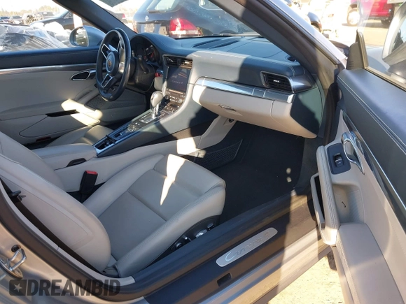 2019 Porsche 911 Carrera with VIN WP0CA2A92KS129254, listed as a IAAI auction lot 41392032 with 26,153 mi miles. Bid and sale history available at carsss.com. Image 5.
