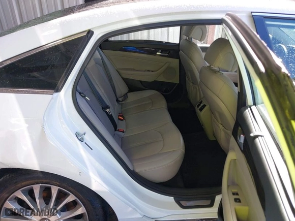 2015 Hyundai Sonata 2.4L Sport with VIN 5NPE34AFXFH097985, listed as a IAAI auction lot 41864736 with 111,090 mi miles. Bid and sale history available at carsss.com. Image 8.
