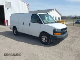 2018 Chevrolet Express Cargo Van with VIN 1GCWGAFP8J1253370, listed as a IAAI auction lot 41791109 with 101,253 mi miles. Bid and sale history available at carsss.com. Image 1.