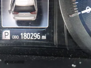 2016 Toyota Sienna XLE with VIN 5TDYK3DC8GS711357, listed as a IAAI auction lot 42525086 with 180,296 mi miles and . Bid and sale history available at DreamBid. Image 15.