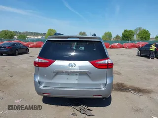 2015 Toyota Sienna LE AAS with VIN 5TDKK3DC5FS642583, listed as a IAAI auction lot 42110445 with 61,668 mi miles. Bid and sale history available at carsss.com. Image 16.