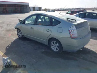 2006 Toyota Prius with VIN JTDKB20U167513159, listed as a IAAI auction lot 41704842 with 170,618 mi miles. Bid and sale history available at carsss.com. Image 3.