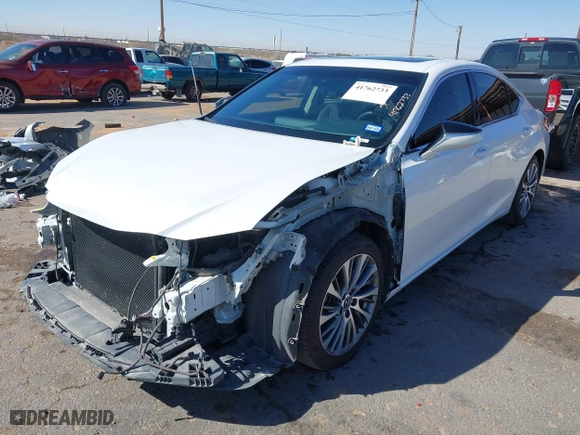 2020 Lexus ES with VIN 58ADZ1B18LU059768, listed as a IAAI auction lot 41762733 with 72,828 mi miles. Bid and sale history available at carsss.com. Image 18.