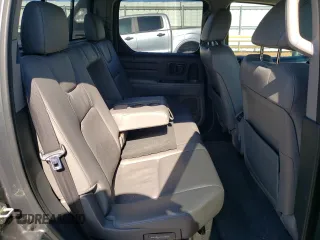 2011 Honda Ridgeline RTL with VIN 5FPYK1F51BB007802, listed as a Copart auction lot 63261935 with 397,803 mi miles and Clean title. Bid and sale history available at DreamBid. Image 10.