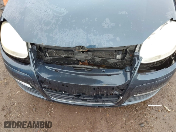 2009 Volkswagen Jetta SE с VIN 3VWRM71K19M173800, выставлен на аукционе IAAI как лот 42236884 с пробегом 147 276 миль миль и . История ставок и продаж доступна на DreamBid. Изображение 6.