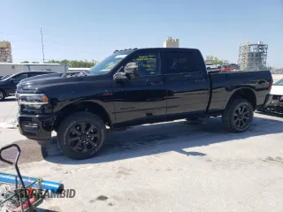 2024 Ram 2500 Laramie z VIN 3C6UR5FLXRG364108, wystawiony jako Copart lot #53536345 z przebiegiem 1 990 mil mil oraz Szkoda całkowita • Salvage title. Historia ofert i sprzedaży dostępna na DreamBid. Obrazek 1.