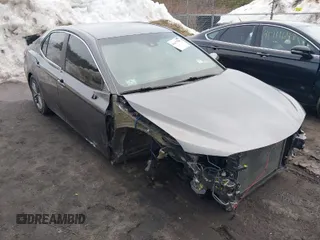2018 Toyota Camry LE z VIN 4T1B11HK6JU646439, wystawiony jako IAAI lot #41677780 z przebiegiem 119 517 mil mil oraz . Historia ofert i sprzedaży dostępna na DreamBid. Obrazek 1.