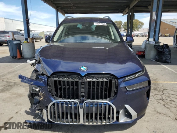 2023 BMW X7 xDrive40i z VIN 5UX23EM08P9N44631, wystawiony jako Copart lot #52541955 z przebiegiem 43 987 mil mil oraz Szkoda całkowita • Salvage title. Historia ofert i sprzedaży dostępna na DreamBid. Obrazek 5.