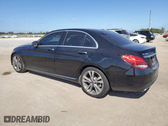 2018 Mercedes-Benz C 300 z VIN 55SWF4JB3JU279901, wystawiony jako Copart lot #45279765 z przebiegiem 100 768 mil mil oraz Szkoda całkowita • Salvage title. Historia ofert i sprzedaży dostępna na DreamBid. Obrazek 2.
