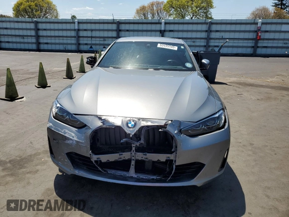 2024 BMW 4 Series 430i with VIN WBA63AV00RFR54092, listed as a Copart auction lot 53495545 with 32,212 mi miles and Salvage title. Bid and sale history available at DreamBid. Image 5.