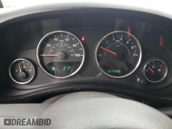 2012 Jeep Wrangler Sport z VIN 1C4AJWAG7CL105511, wystawiony jako Copart lot #62822985 z przebiegiem 137 520 mil mil oraz Czysty tytuł • Clean title. Historia ofert i sprzedaży dostępna na DreamBid. Obrazek 9.