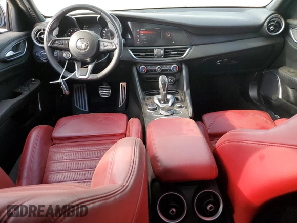 2022 Alfa Romeo Giulia with VIN ZARFAMAN2N7660313, listed as a Copart auction lot 54412005 with 31,238 mi miles and Salvage title. Bid and sale history available at DreamBid. Image 8.