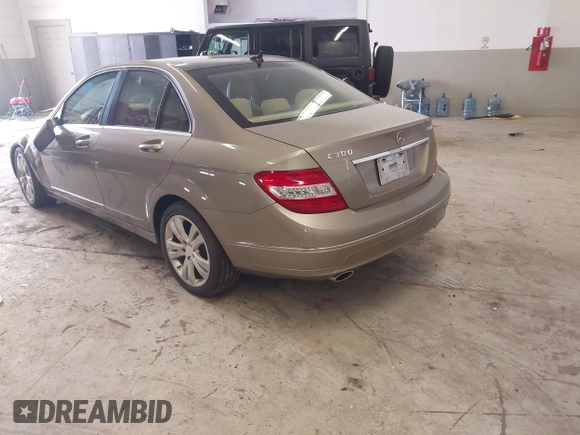 2008 Mercedes-Benz C-Class 3.0L Sport with VIN WDDGF81X18F076882, listed as a IAAI auction lot 41994510 with 163,938 mi miles. Bid and sale history available at carsss.com. Image 3.