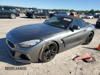 2020 BMW Z4 sDriveM40i with VIN WBAHF9C04LWW40647, listed as a Copart auction lot 80900534 with 0 mi miles and Salvage Title. Bid and sale history available at carsss.com. Image 1.