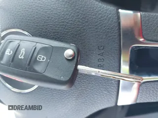 2012 Volkswagen Tiguan SE с VIN WVGBV7AX7CW527271, выставлен на аукционе IAAI как лот 42594294 с пробегом 147 594 миль миль и . История ставок и продаж доступна на DreamBid. Изображение 11.