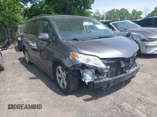 2018 Toyota Sienna LE Auto Access Seat with VIN 5TDKZ3DC2JS906556, listed as a IAAI auction lot 42242950 with 108,111 mi miles and . Bid and sale history available at DreamBid. Image 1.
