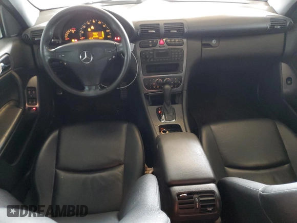 2004 Mercedes-Benz C 230 Kompressor with VIN WDBRF40J94F504439, listed as a Copart auction lot 54276245 with 83,453 mi miles and Clean Title. Bid and sale history available at DreamBid. Image 8.
