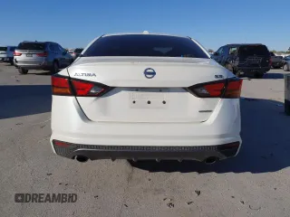 2019 Nissan Altima SR with VIN 1N4AL4CV0KC245074, listed as a Copart auction lot 49222565 with 112,769 mi miles and Clean Title. Bid and sale history available at DreamBid. Image 6.