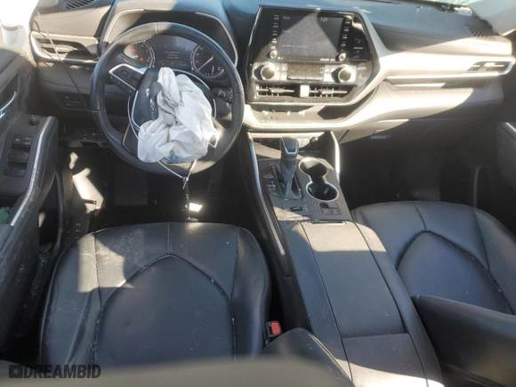 2023 Toyota Highlander L with VIN 5TDKDRBH9PS096125, listed as a Copart auction lot 42003215 with 39,440 mi miles and Salvage Title. Bid and sale history available at carsss.com. Image 8.