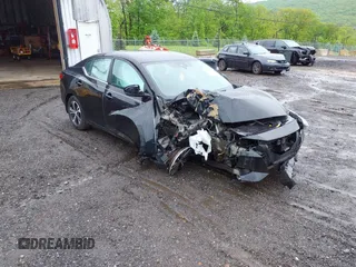 2020 Nissan Sentra SV z VIN 3N1AB8CVXLY285999, wystawiony jako IAAI lot #41977067 z przebiegiem 33 155 mil mil oraz . Historia ofert i sprzedaży dostępna na DreamBid. Obrazek 1.