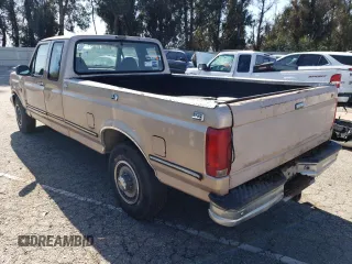 1993 Ford F-250 with VIN 1FTHX25H4PKA63657, listed as a Copart auction lot 49556385 with Not provided miles and Clean title. Bid and sale history available at DreamBid. Image 2.