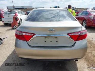 2017 Toyota Camry XLE with VIN 4T1BF1FK0HU288396, listed as a IAAI auction lot 41898907 with 88,043 mi miles. Bid and sale history available at carsss.com. Image 16.