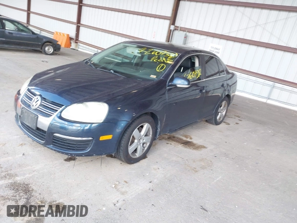 2009 Volkswagen Jetta SE with VIN 3VWRZ71K69M145816, listed as a IAAI auction lot 42607382 with 207,419 mi miles and . Bid and sale history available at DreamBid. Image 2.