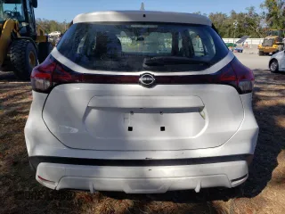 2022 Nissan Kicks S z VIN 3N1CP5BV1NL474843, wystawiony jako Copart lot #58874305 z przebiegiem Nie podano mil oraz Nie do naprawy • Non repairable. Historia ofert i sprzedaży dostępna na DreamBid. Obrazek 6.