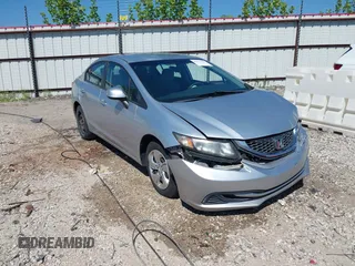 2013 Honda Civic LX z VIN 2HGFB2F5XDH503458, wystawiony jako IAAI lot #42227147 z przebiegiem 120 117 mil mil oraz . Historia ofert i sprzedaży dostępna na DreamBid. Obrazek 1.