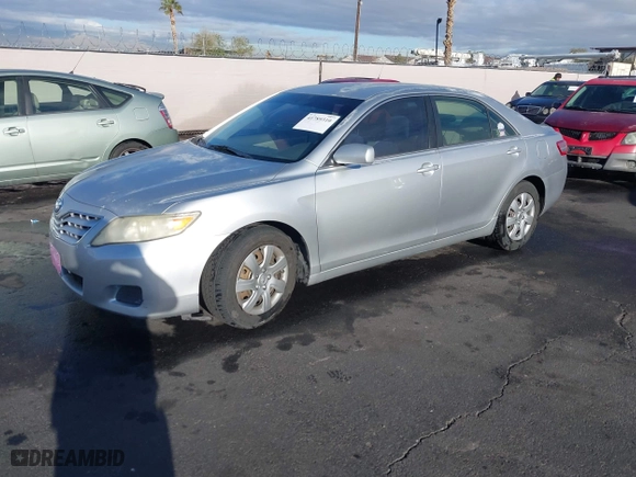 2011 Toyota Camry LE with VIN JTNBF3EK0B3008955, listed as a IAAI auction lot 41789310 with 217,634 mi miles. Bid and sale history available at carsss.com. Image 2.