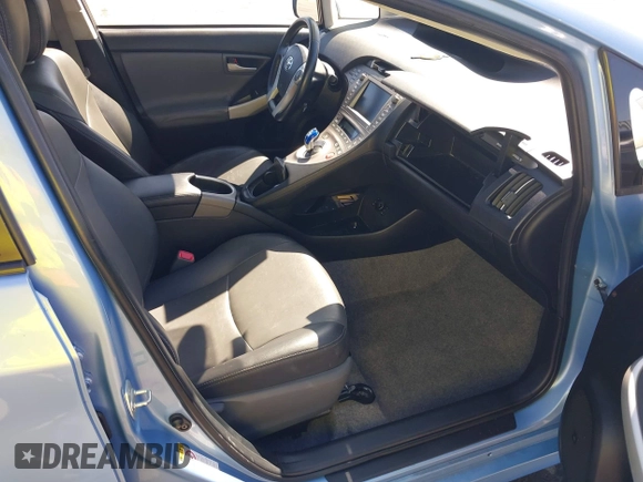 2013 Toyota Prius with VIN JTDKN3DP4D3048463, listed as a IAAI auction lot 42520370 with 151,324 mi miles and . Bid and sale history available at DreamBid. Image 5.