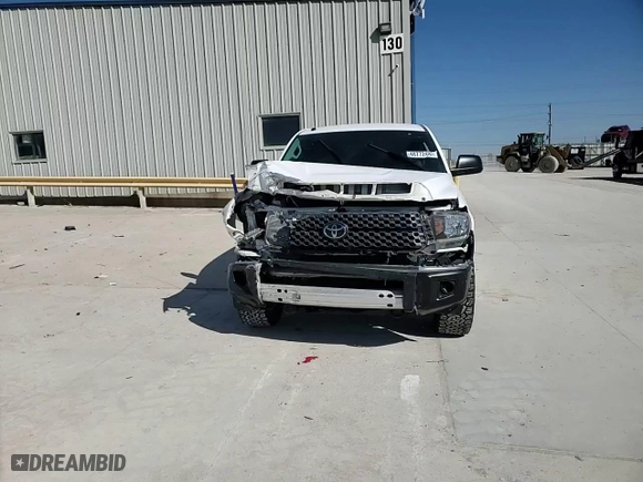 2018 Toyota Tundra 4WD SR5 with VIN 5TFDW5F19JX762779, listed as a Copart auction lot 48772485 with 49,276 mi miles and Salvage Title. Bid and sale history available at carsss.com. Image 10.