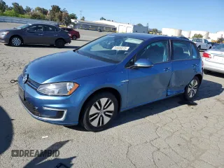 2016 Volkswagen Golf SE z VIN WVWKP7AU9GW902927, wystawiony jako Copart lot #55606815 z przebiegiem 72 994 mil mil oraz Szkoda całkowita • Salvage title. Historia ofert i sprzedaży dostępna na DreamBid. Obrazek 1.
