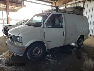 2000 GMC Safari Cargo with VIN 1GTDM19W4YB505655, listed as a Copart auction lot 43853795 with Not Provided miles and Salvage Title. Bid and sale history available at carsss.com. Image 1.