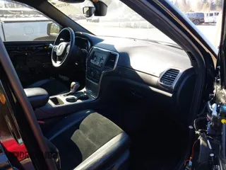 2018 Jeep Grand Cherokee Laredo E с VIN 1C4RJFAG6JC106066, выставлен на аукционе IAAI как лот 42433285 с пробегом 61 611 миль миль и . История ставок и продаж доступна на DreamBid. Изображение 5.