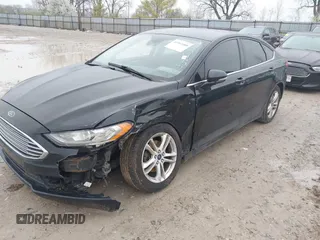 2018 Ford Fusion SE with VIN 3FA6P0HD7JR275157, listed as a IAAI auction lot 41961008 with 120,111 mi miles. Bid and sale history available at carsss.com. Image 2.