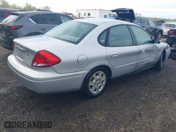 2004 Ford Taurus z VIN 1FAFP52224G180277, wystawiony jako IAAI lot #42091016 z przebiegiem 43 629 mil mil oraz . Historia ofert i sprzedaży dostępna na DreamBid. Obrazek 4.