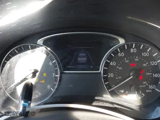 2017 Nissan Altima 2.5 SR with VIN 1N4AL3AP9HC215109, listed as a IAAI auction lot 41439222 with 114,693 mi miles. Bid and sale history available at carsss.com. Image 7.