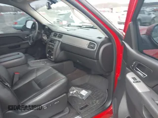 2012 GMC Sierra 1500 SLT с VIN 3GTP2WE78CG267002, выставлен на аукционе IAAI как лот 41910550 с пробегом 82 253 миль миль и . История ставок и продаж доступна на DreamBid. Изображение 5.
